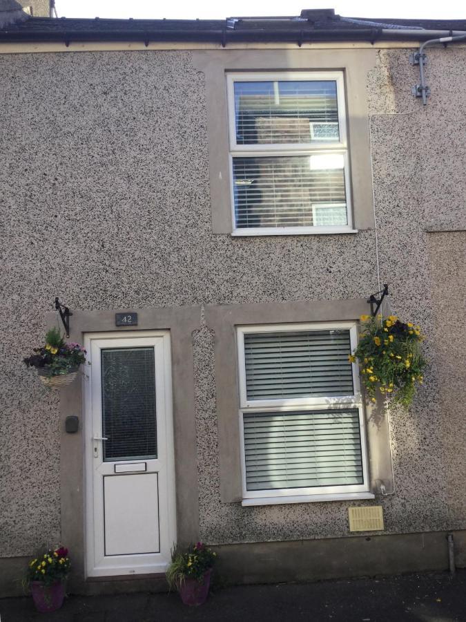 Open Plan Townhouse Lägenhet Caernarfon Exteriör bild